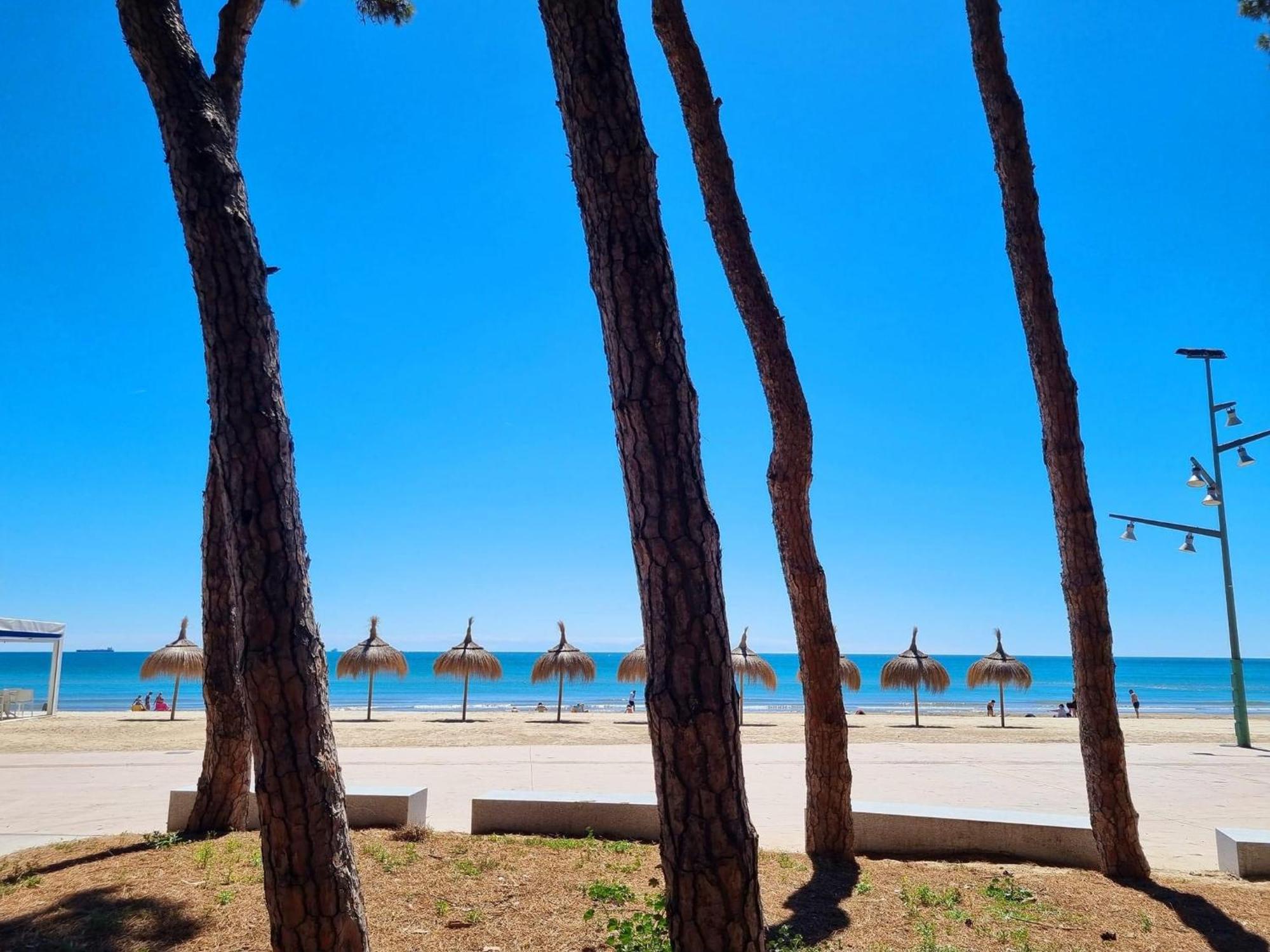 Apartbeach Golden I Muy Luminoso Junto Playa Y Climatizado Salou Exterior photo