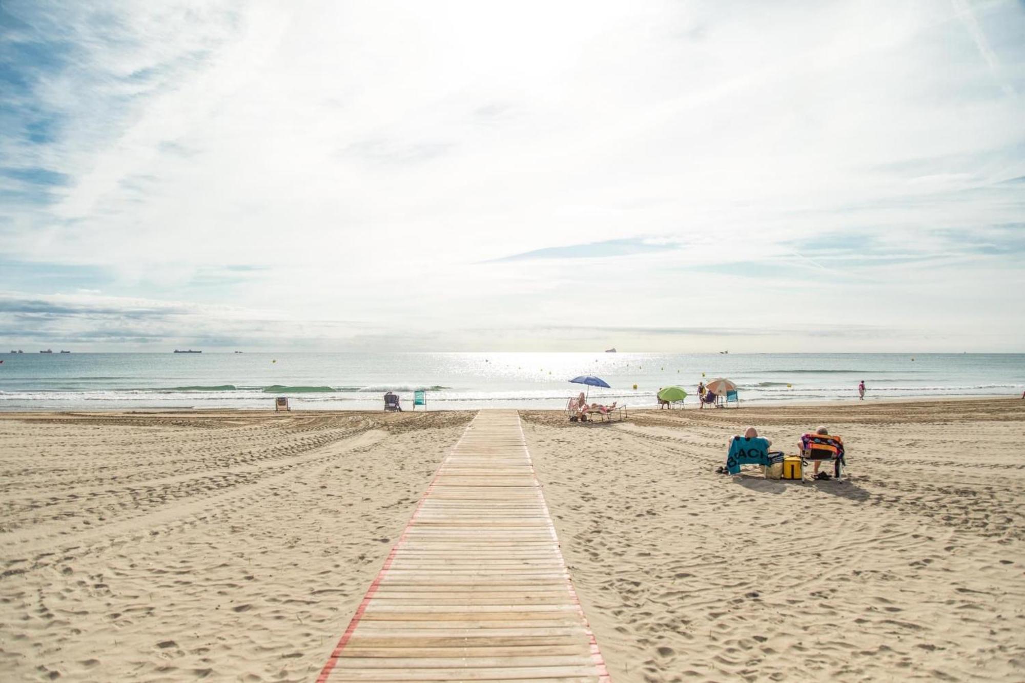 Apartbeach Golden I Muy Luminoso Junto Playa Y Climatizado Salou Exterior photo