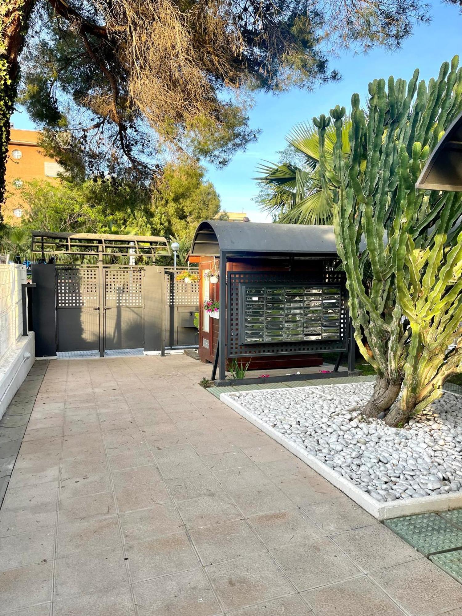 Apartbeach Golden I Muy Luminoso Junto Playa Y Climatizado Salou Exterior photo
