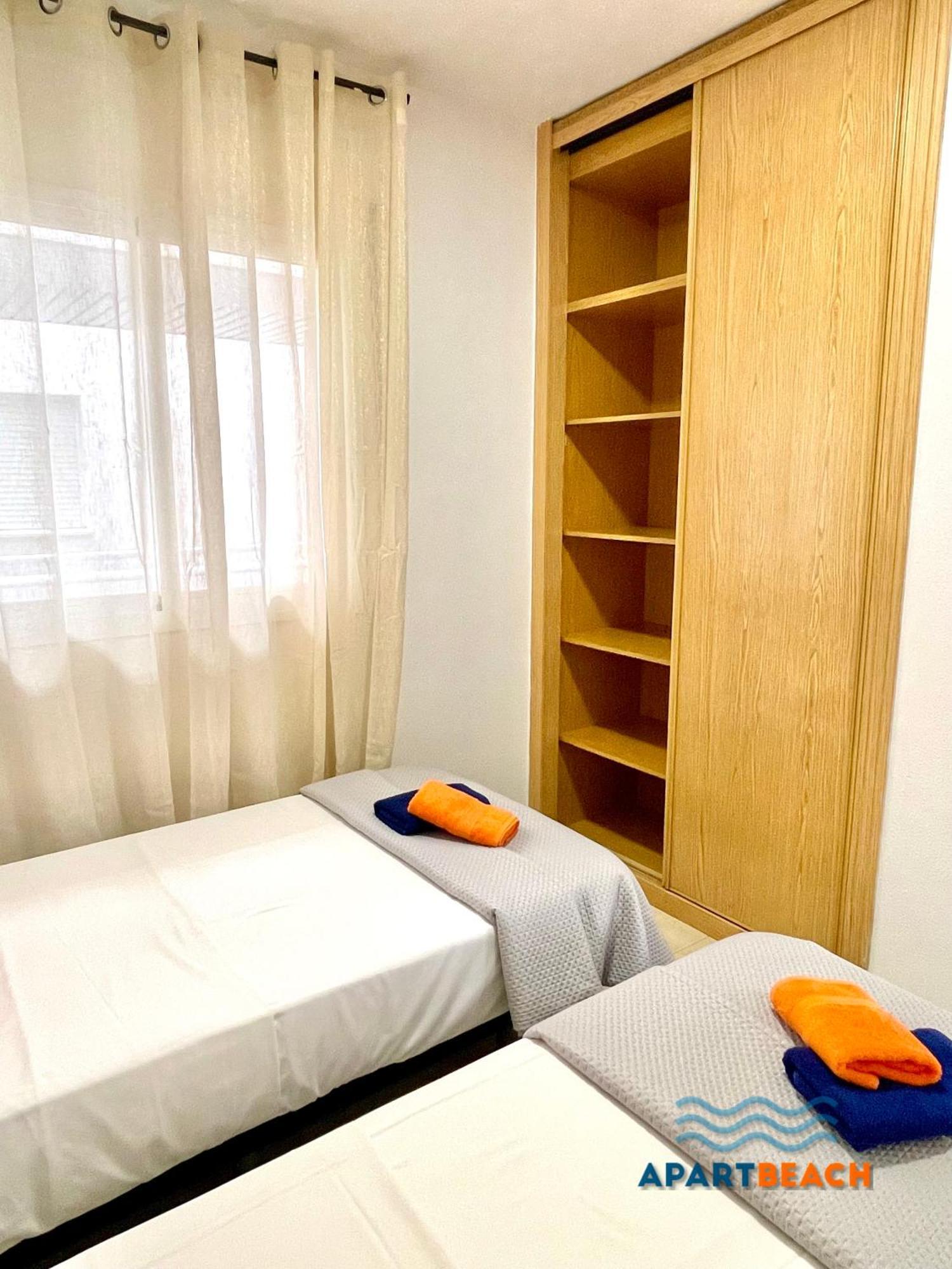 Apartbeach Golden I Muy Luminoso Junto Playa Y Climatizado Salou Exterior photo