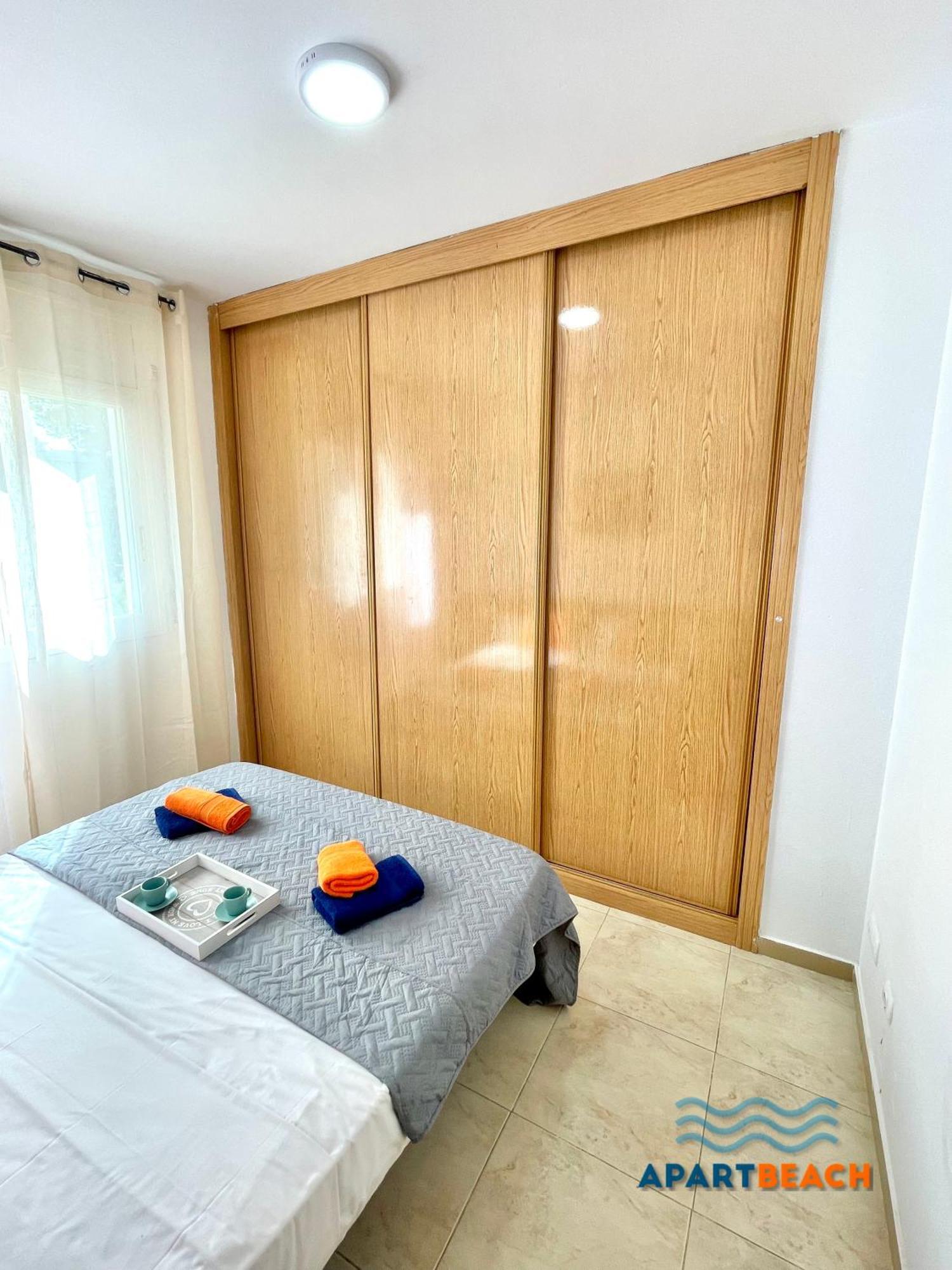 Apartbeach Golden I Muy Luminoso Junto Playa Y Climatizado Salou Exterior photo